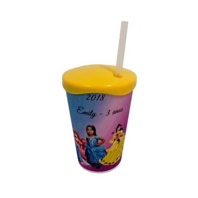 Copos personalizados in mold label para festa com capacidade 250ml nas medidas: 10cm de alutra, 7...