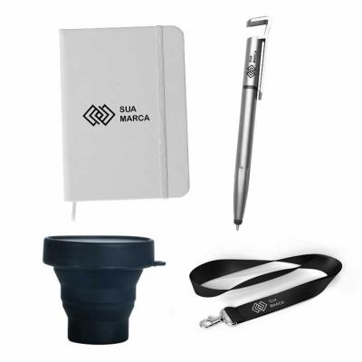 Kit integração essencial com copo, caderneta, caneta e cordão